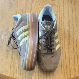 Adidas Gazelle Taupe and Light Yellow Sneakers - size W8.5